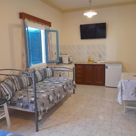 Studios Irene Fourni Ikarias Ngoại thất bức ảnh